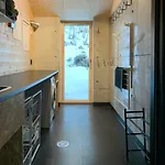 Unique, Modern With A Stunning View סוגנדל